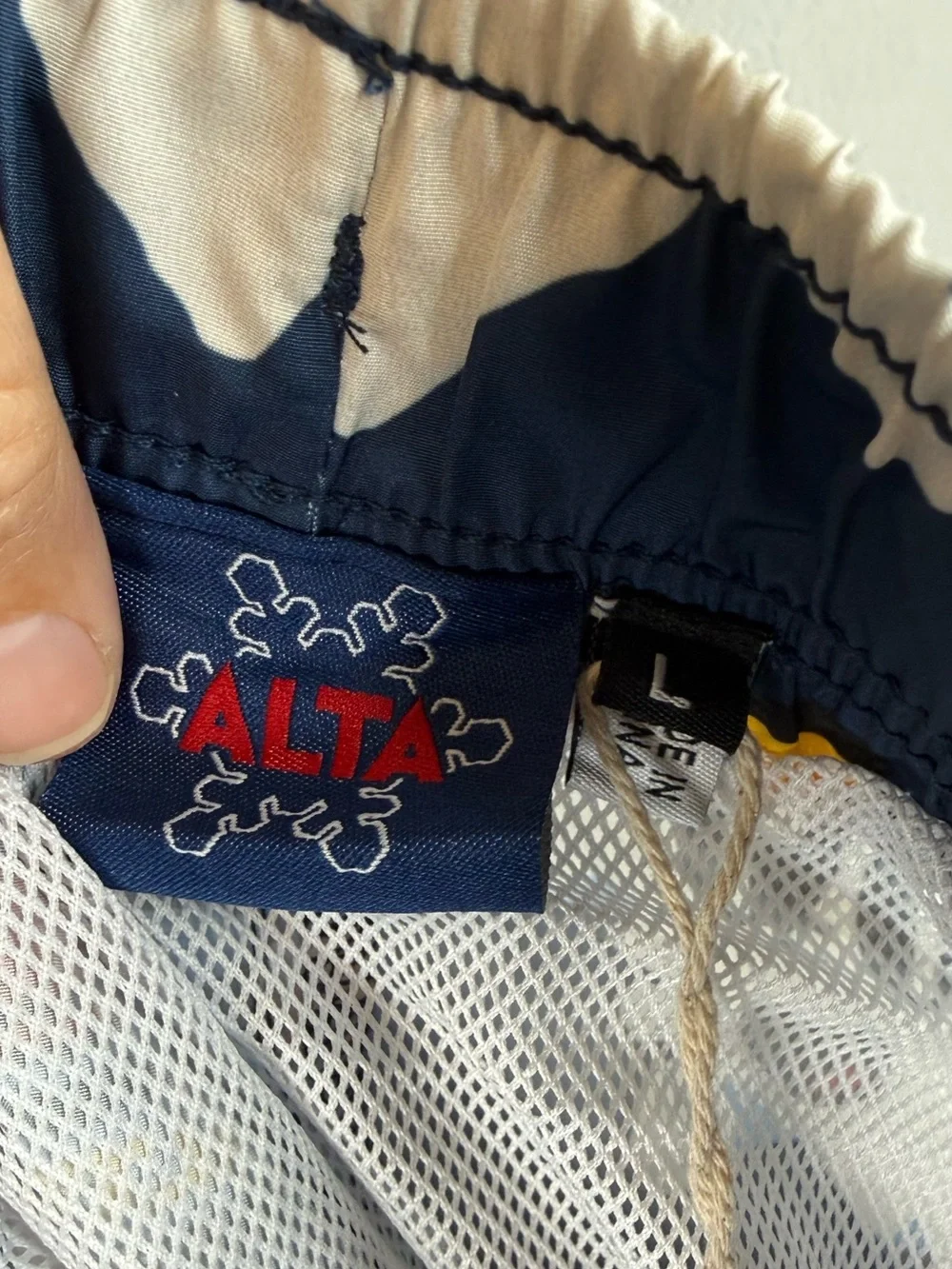 NWT Alta Ski Club Board Shorts Men’s Swim Trunks Large